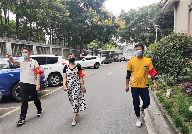 同心合力战疫情,共克时艰显担当——棠外党员教师积极参加抗疫保教志愿服务活动