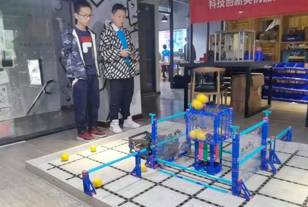 棠外附小学子喜获两个机器人省级赛事一等奖