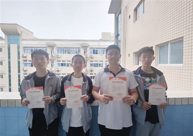 不负少年“志” “愿”可揽星辰——棠外共青团、少先队学生志愿者抗疫服务行动纪实
