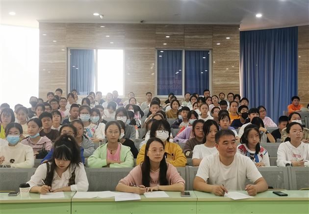 争做时代好少年——记棠外初2022级学生会干部竞选大会