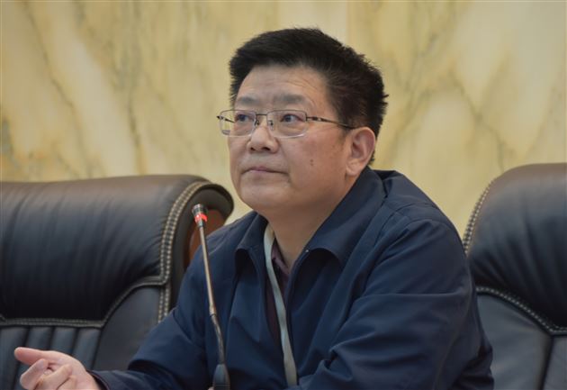 棠外初中召开“师培骨干团队”专题工作会