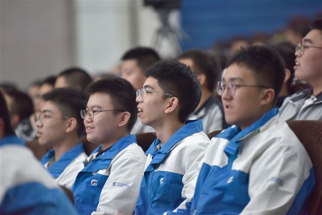 雅言传承文明 经典浸润人生——棠外高2021级国学班经典诵读活动
