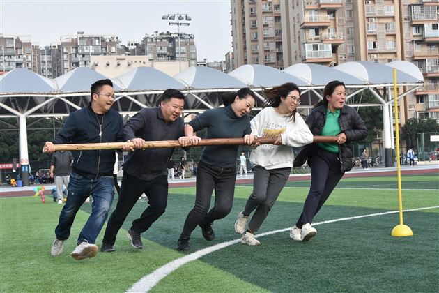 沸腾了!棠外初三召开冬季集体趣味运动会