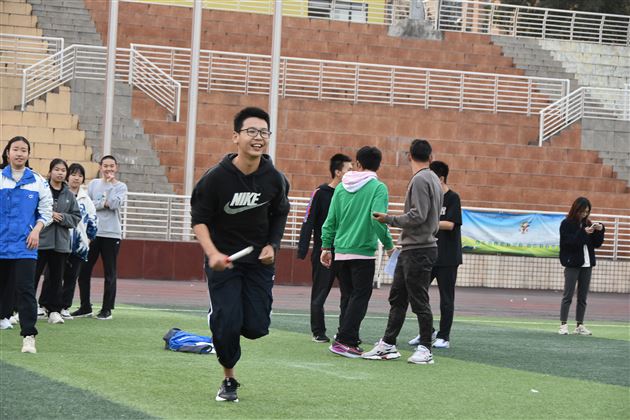 沸腾了!棠外初三召开冬季集体趣味运动会