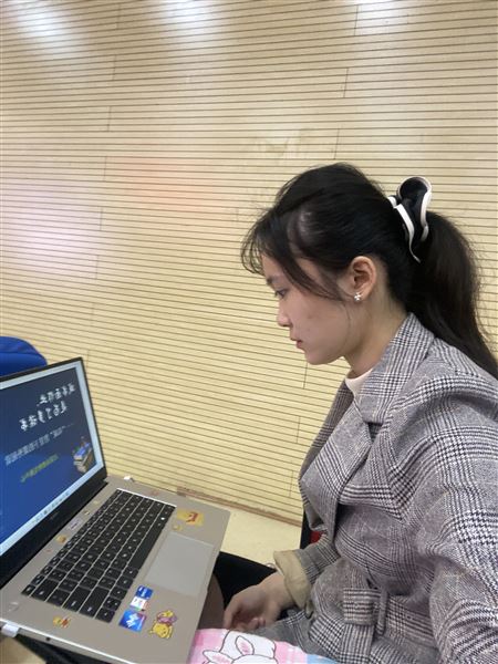 暖暖冬日 一起读书