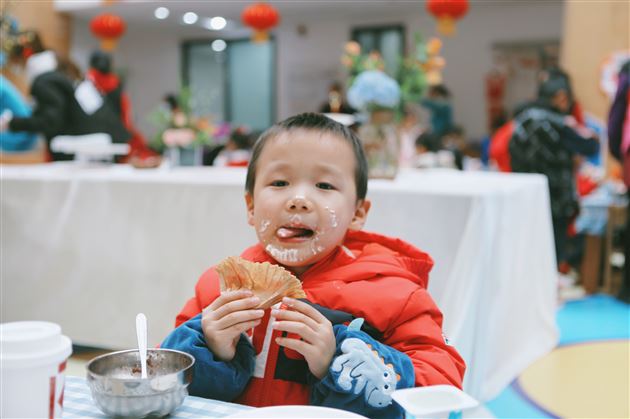 福兔迎新萌娃贺岁 美味聚集喜迎新年——棠湖仁智幼儿园2023新年大餐美味来袭