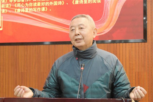 全国著名儿童文学作家,四川省特级教师邱易东老师
