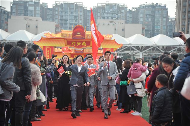 青云万里,扶摇直上——记棠外高2020级高三成人礼暨百日誓师大会