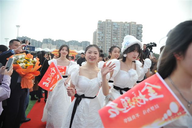 青云万里,扶摇直上——记棠外高2020级高三成人礼暨百日誓师大会