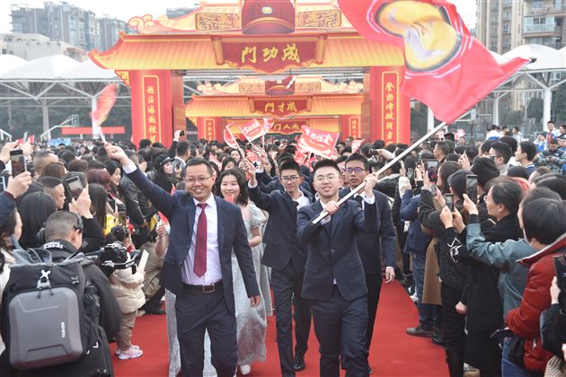 青云万里,扶摇直上——记棠外高2020级高三成人礼暨百日誓师大会