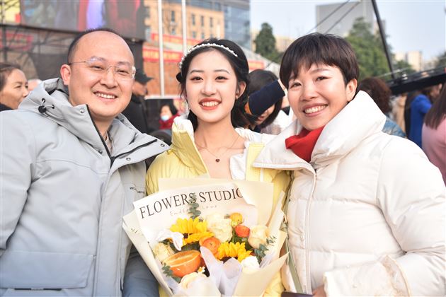 青云万里,扶摇直上——记棠外高2020级高三成人礼暨百日誓师大会