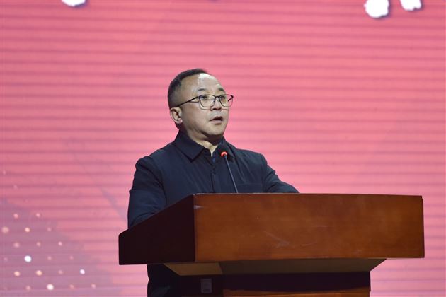 学习榜样 逐梦前行——棠外高2022级举行学业表彰与励志讲座活动