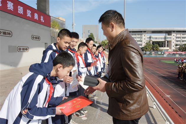 “数”风流人物 育创新人才——棠外举行第五届“棠外杯”初中数学能力比赛