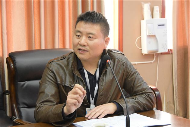 不倦求索 “研”道可期——记棠外初中备课组工作汇报展评活动