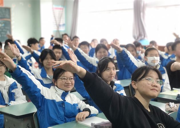 撑起心灵保护伞——棠外高中部开展心理健康维护活动