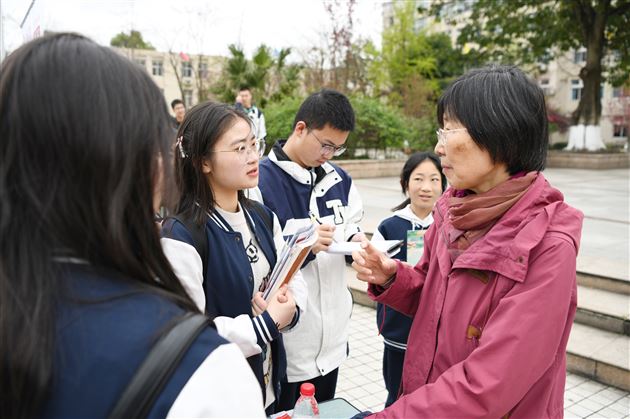 青衿之志履践致远 行而不辍未来可期——棠外生涯规划系列活动之高校巡展暨咨询活动