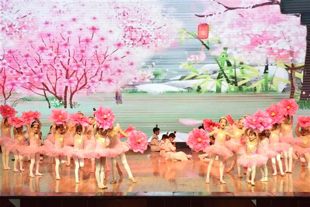 花开童年 期许未来——记棠外附小一年级“惊春 始动”主题活动