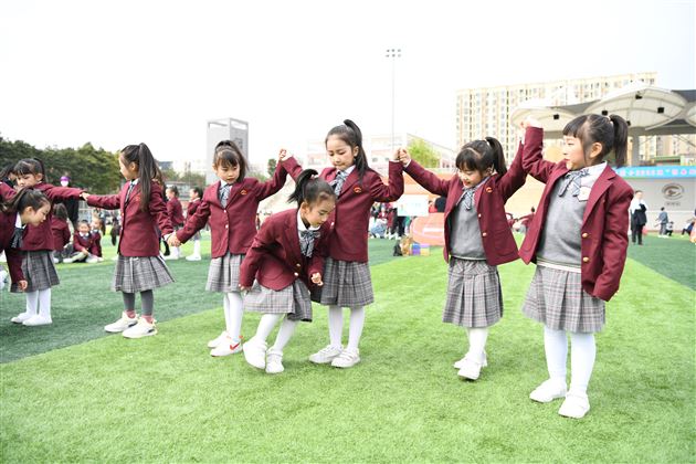 花开童年 期许未来——记棠外附小一年级“惊春 始动”主题活动