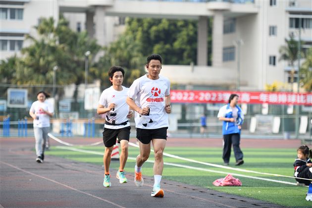 献礼校庆·酷跑向阳——第七届棠外教职工校园欢乐跑圆满完成
