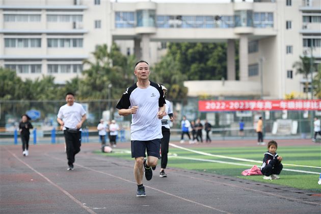 献礼校庆·酷跑向阳——第七届棠外教职工校园欢乐跑圆满完成