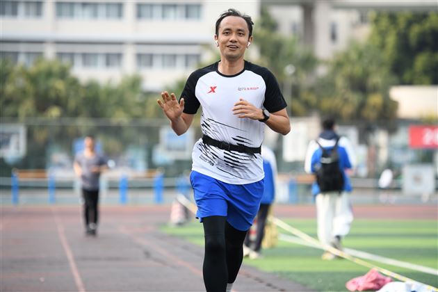 献礼校庆·酷跑向阳——第七届棠外教职工校园欢乐跑圆满完成