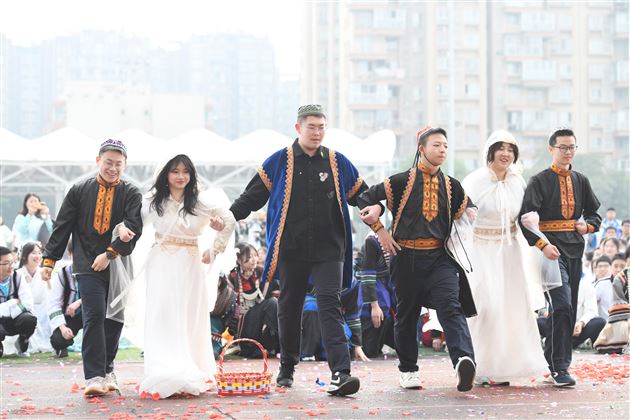 棠外高中第十九届田径运动会隆重举行