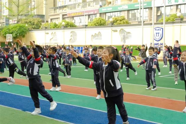 学习交流,互助成长——棠湖仁智幼儿园接待广元市幼教同行参观交流