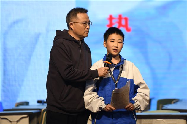 成都市九年级语文教学研讨会在棠外举办