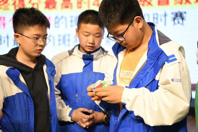 乐学善思 “数”我“慧”玩——记棠外初二年级“第七届玩转数学趣味挑战赛”