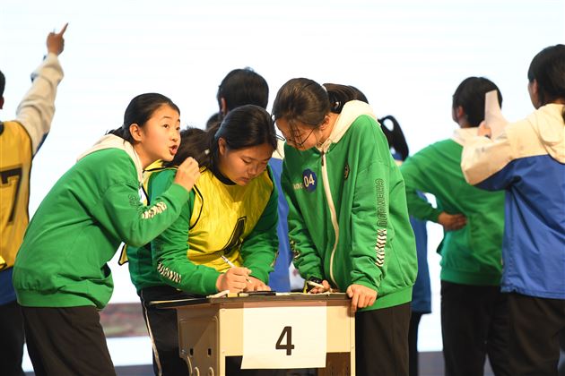 乐学善思 “数”我“慧”玩——记棠外初二年级“第七届玩转数学趣味挑战赛”
