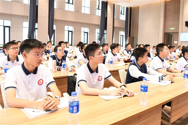 国之重器 青春担当——棠外&中国商飞 成都航空五四青年节特别团日活动