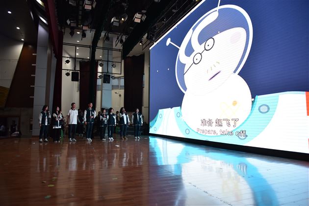 寄情于语,声情并茂,献礼棠外二十周年华诞——棠外高2022级举行外语配音比赛