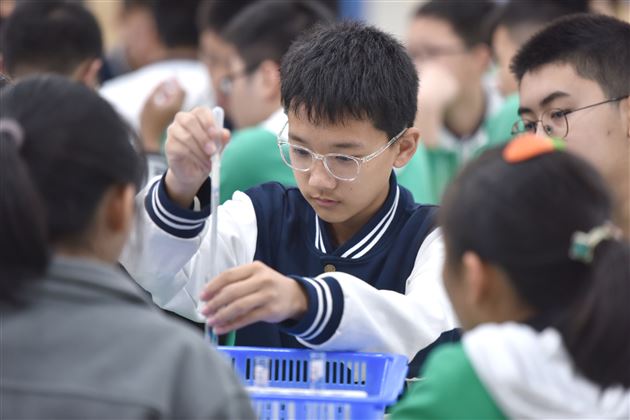 以评促教 以研促修——双流区中小学教务主任高级研修班干部综合素养提升培训视导巡诊活动顺利进行