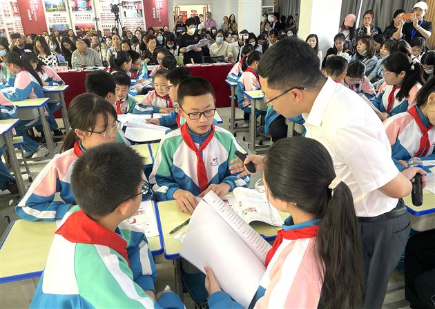 喜报:棠外附小谭毅老师荣获四川省小学道德与法治优质课展评活动一等奖