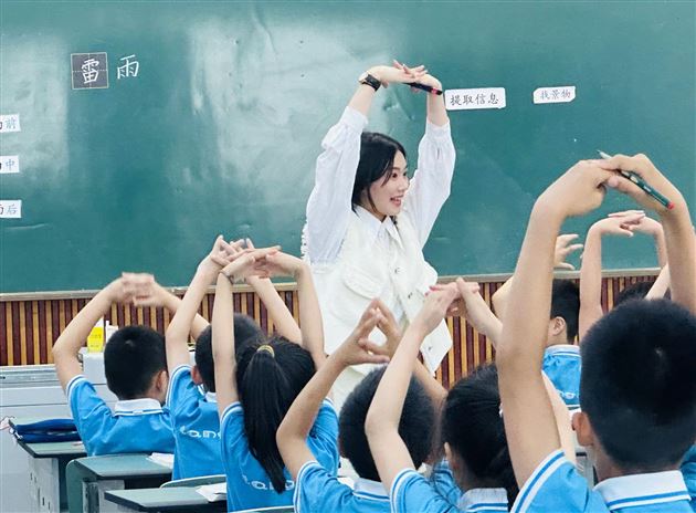 因生动而精彩 因扎实而优秀——棠外附小语文组隆重举行本学期教研活动