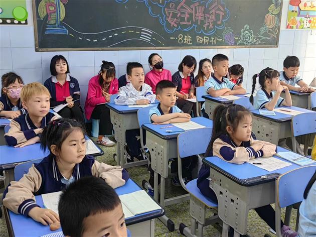 纵深推进 科学衔接——棠外附小开展幼小衔接教研活动