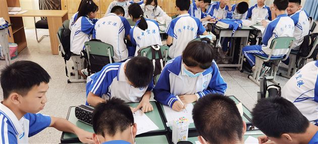 积极心态 突破困境——棠外心理组受邀参加2023年双流区考前心理送教