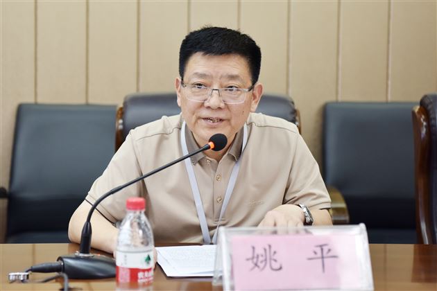 牵手高校,共探育人新智慧