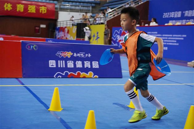 点赞!棠湖仁智幼儿园足球小将荣获多个省级运动奖项