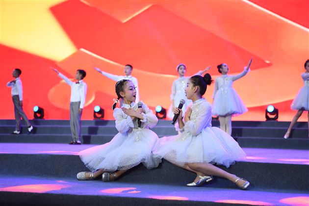 落在生命里的光——棠外附小隆重举行2022--2023学年学生综合素质展示活动