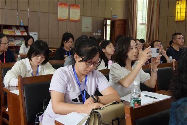 协同育人,推进大中小思政课一体化建设——棠外承办成都市思政种子教师培训活动
