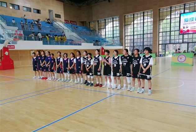 以小搏大,棠外初中男、女篮球队在双流区校园篮球联赛中再获佳绩