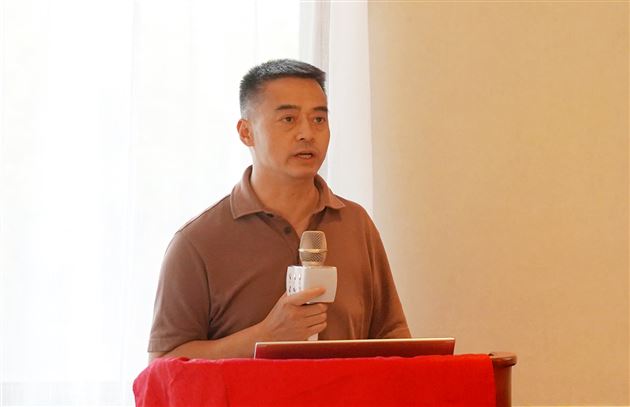 致敬韶华,薪火相传——成都棠湖外国语学校2022-2023年教师荣休欢送会