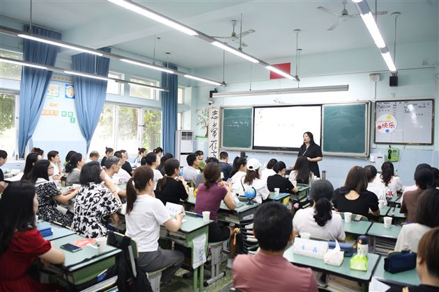 棠外召开初2023级新生家长会
