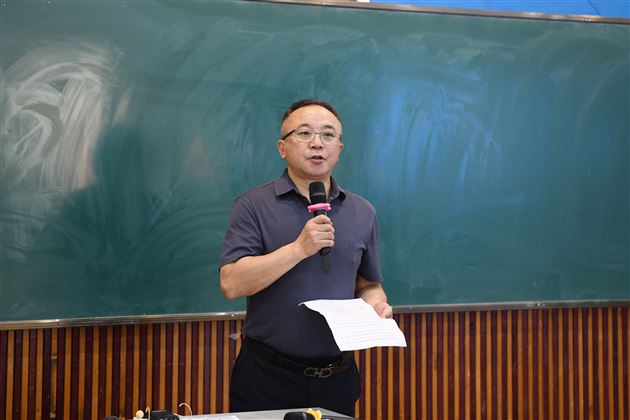 整本书阅读,向思维深处漫溯——双流区高中语文教研活动在棠外举行