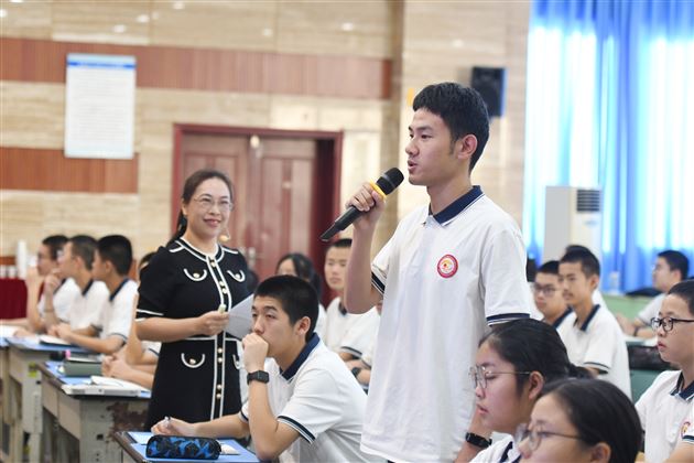 整本书阅读,向思维深处漫溯——双流区高中语文教研活动在棠外举行
