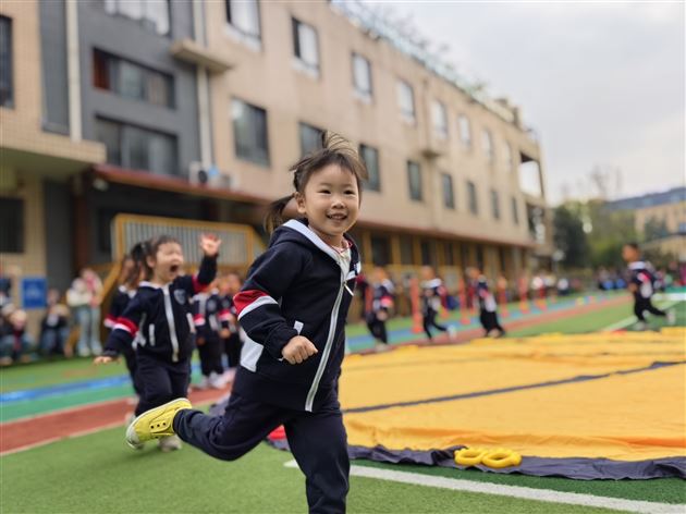 棠湖仁智幼儿园承接“首届幼儿园体育课程建设研讨会”现场观摩