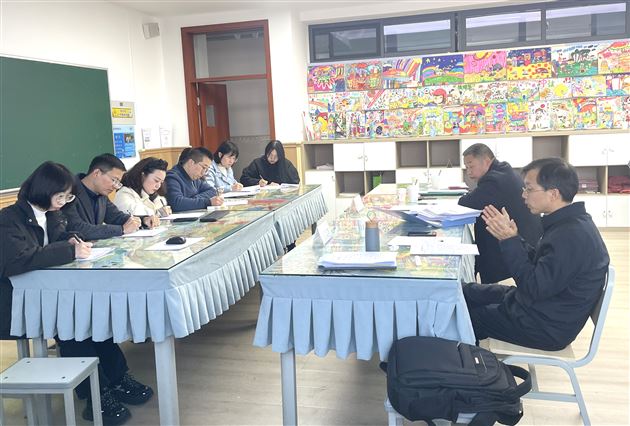深耕细研,思行并进——棠外高中语文青年课题组参加双流区区级课题阶段评审