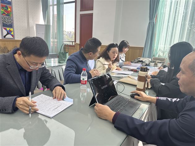深耕细研,思行并进——棠外高中语文青年课题组参加双流区区级课题阶段评审