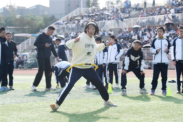 棠外初中成功举办第十届冬季师生集体趣味运动会